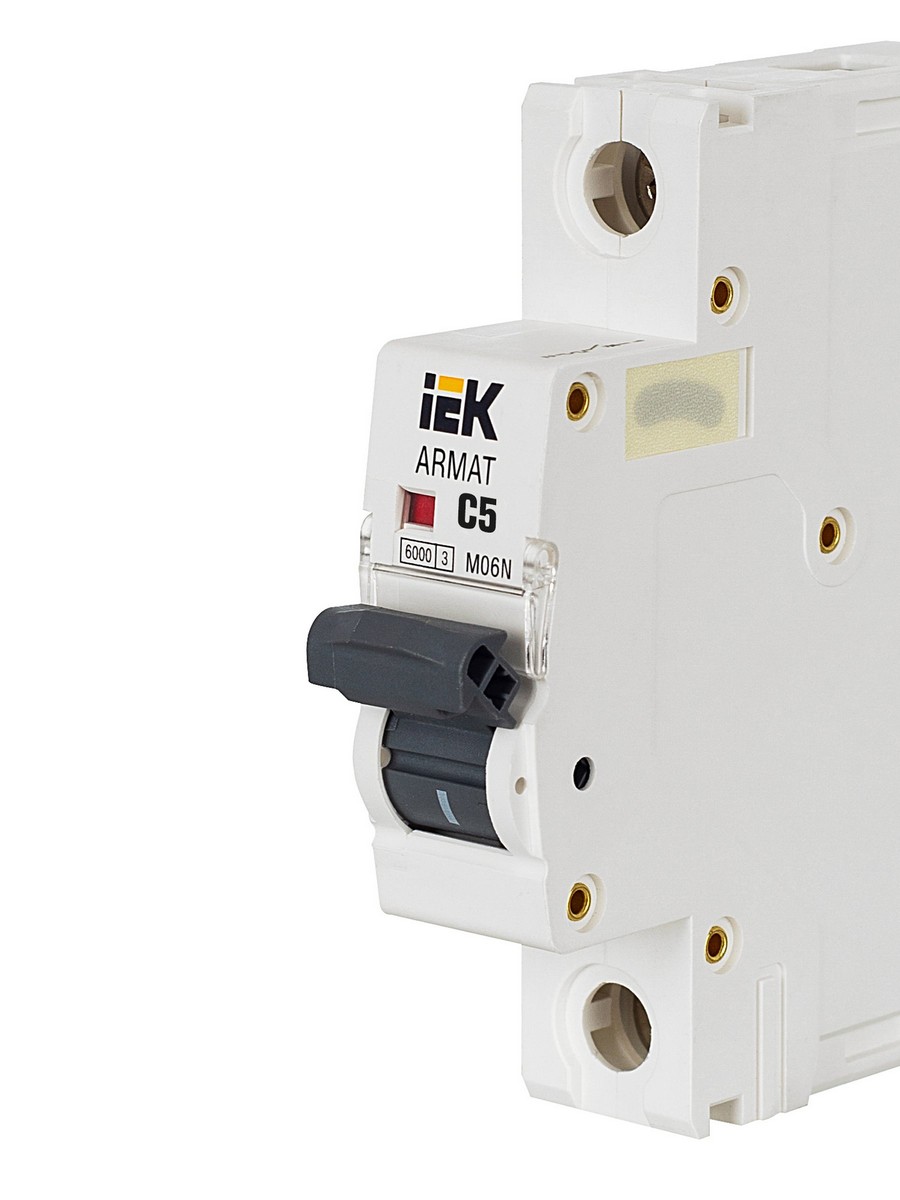 Автоматический выключатель IEK ARMAT M06N 1P C 5А AR-M06N-1-C005