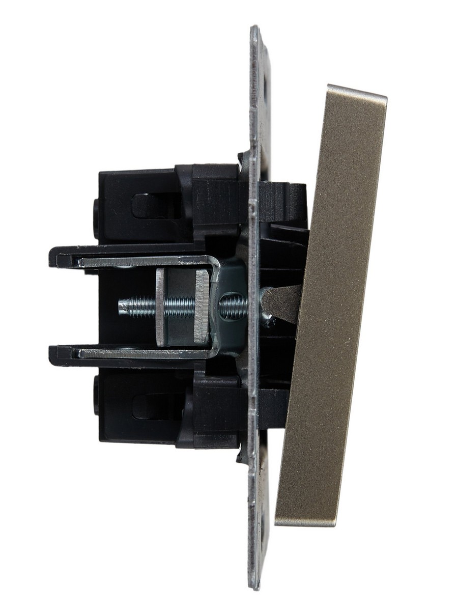 Выключатель IEK BRITE 1-клавишный перекрестный 10А ВС10-1-3-БрШ шампань BR-V13-0-10-K37