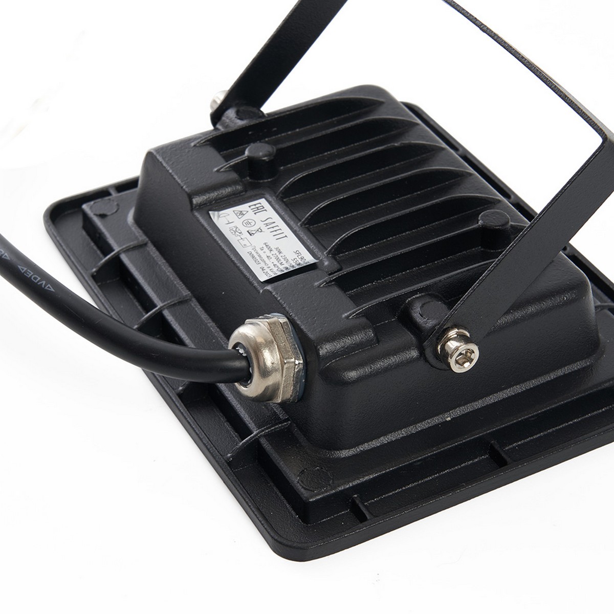 Светодиодный прожектор Saffit SFL90-30 30W Черный 4000K 55076